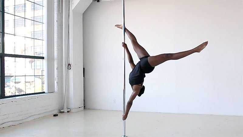 Split Grip Splits - Pole Dance Move